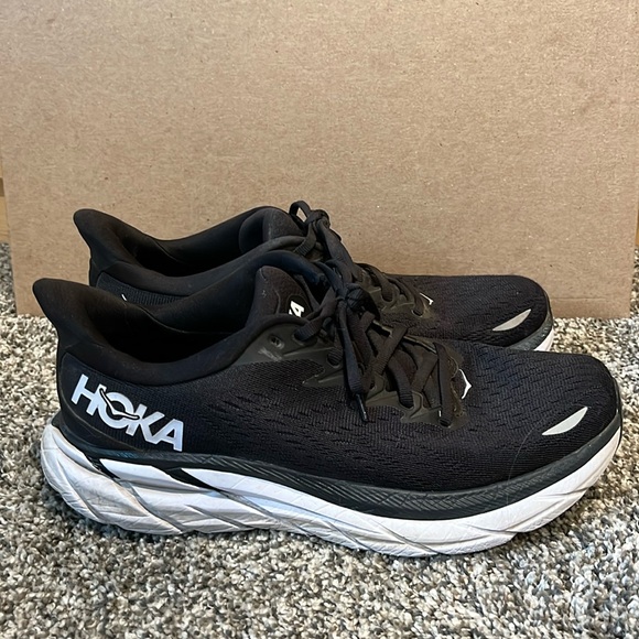 Hoka Clifton 8 - Picture 1 of 5